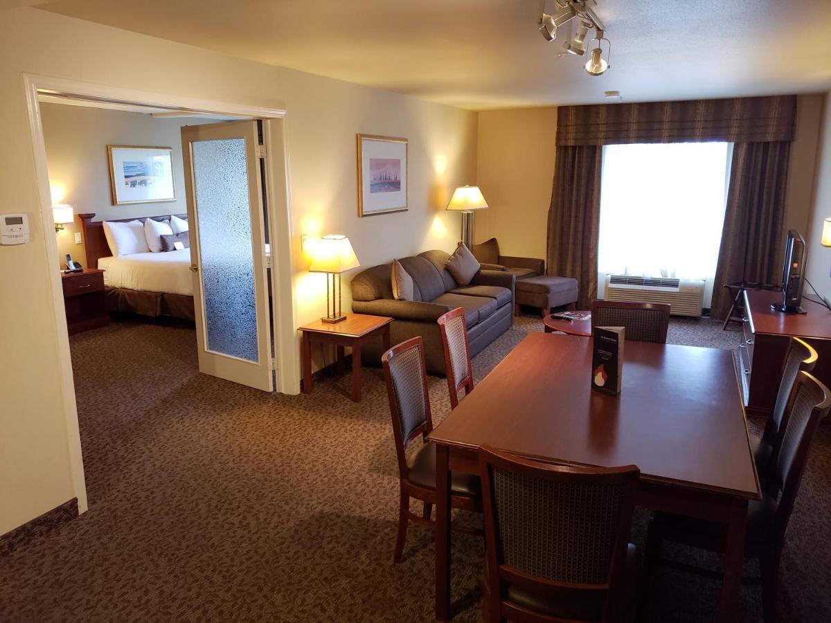 Wingate By Wyndham - Edmonton West Hotel Kültér fotó