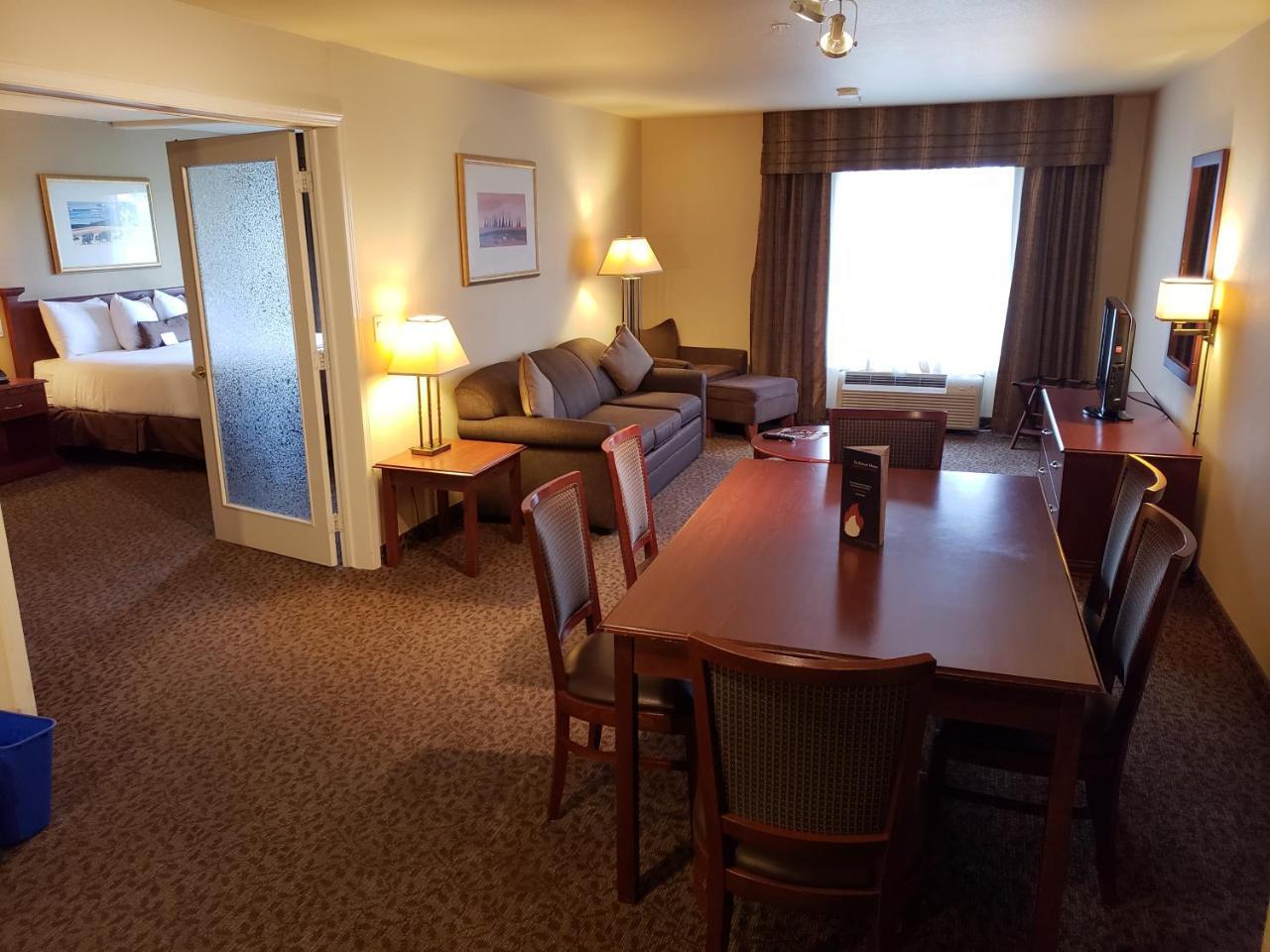 Wingate By Wyndham - Edmonton West Hotel Kültér fotó