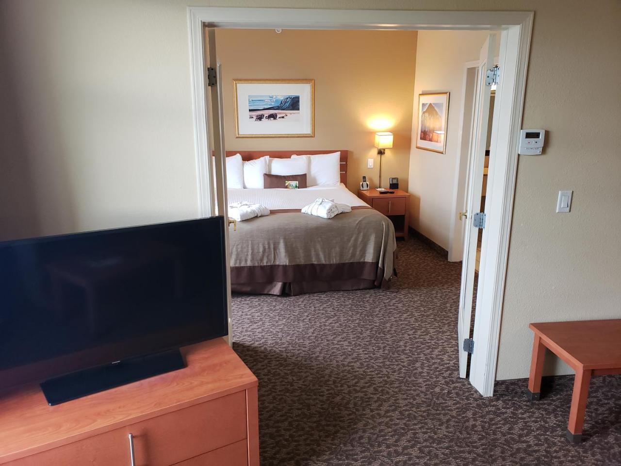 Wingate By Wyndham - Edmonton West Hotel Kültér fotó